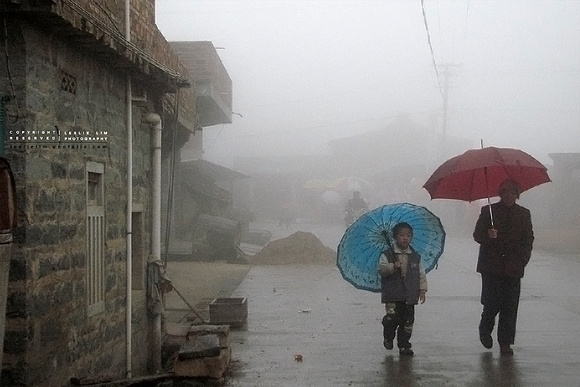 Misty rain - in Xiang Yun Town